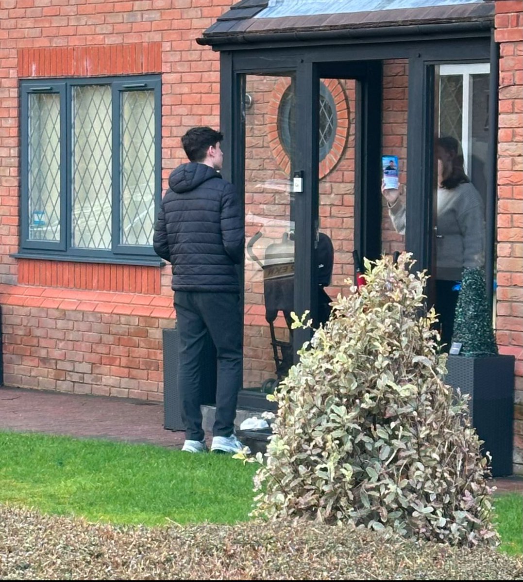 Over the past few weeks, alongside many others, I have been out going door to door with <a href="/ConservativesSP/">Southport Conservatives</a>  and <a href="/SRConservatives/">South Ribble Tories</a> , speaking directly with residents.

It has been fascinating to hear first-hand about their growing frustration with this chaotic Labour government.