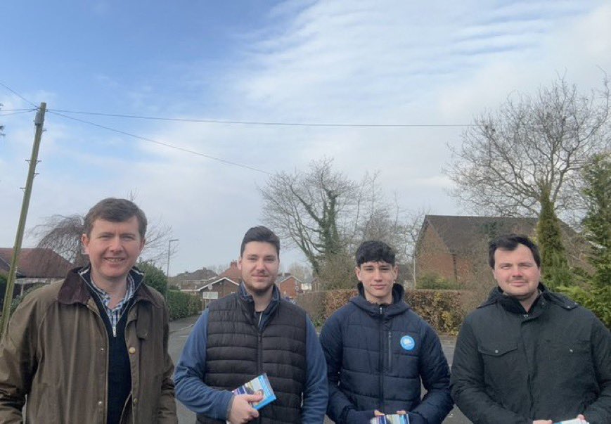 JoeMdeFreitas's tweet photo. Over the past few weeks, alongside many others, I have been out going door to door with @ConservativesSP  and @SRConservatives , speaking directly with residents.

It has been fascinating to hear first-hand about their growing frustration with this chaotic Labour government. https://t.co/0s7ri9Zd4K