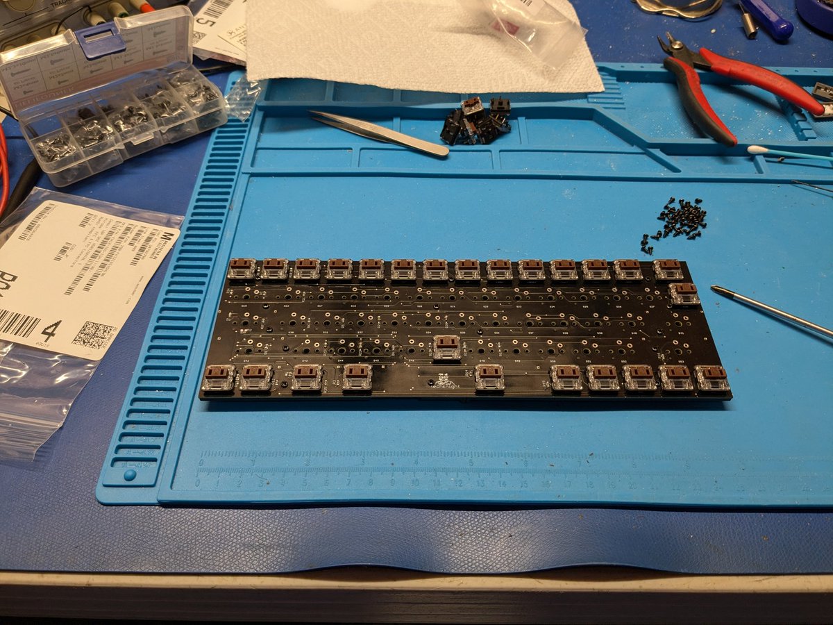 techknight tweet media