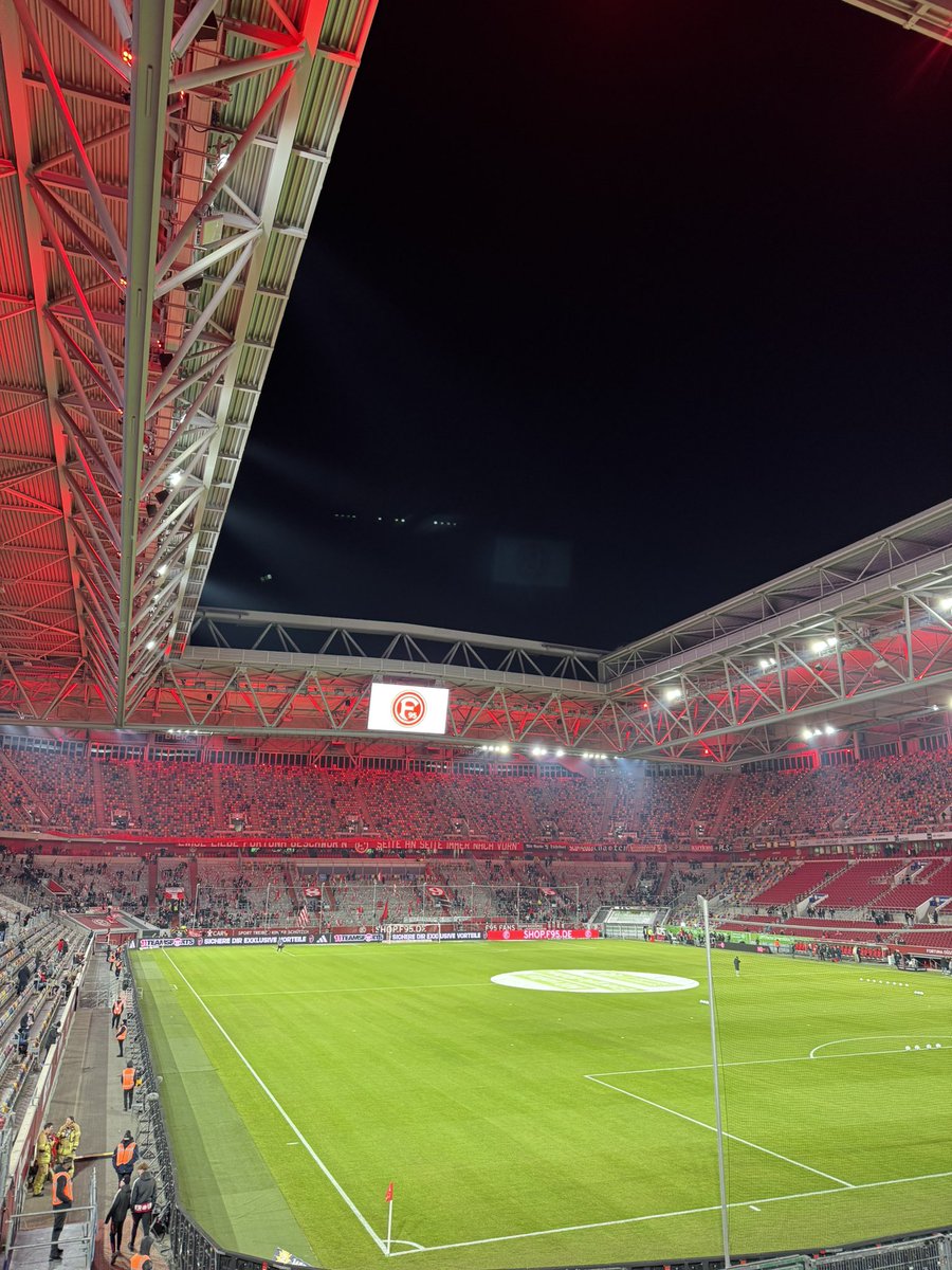 wo kann ich hier meinen Wettschein abgeben?

#F95BSC