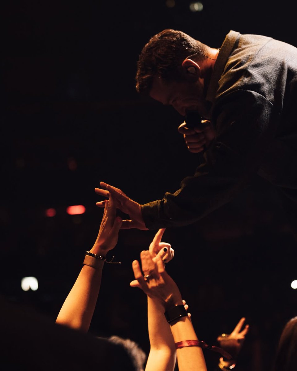 JTargentina's tweet photo. 🌎The Forget Tomorrow World Tour - ETAPA 3🌎
🏟️ United Center - Chicago 🇺🇸
Show 90
🤳 tommyjoochoi
The TN Kids
ryanrydell (video)
#justintimberlake #jt #forgettomorrowtour #FTWT https://t.co/qm43j0iCf6