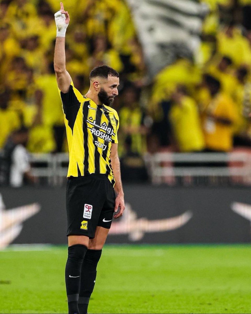 n7qif's tweet photo. كريم بأهدافه 
كريم بصناعاته 
كريم بمساهماته 
كريم بكُل شي تِجاه العميد 
دوري كريم بنزيما 💛💛💛 
#الاتحاد_الوحدة 
#KB9 https://t.co/T9x3ywKLBY