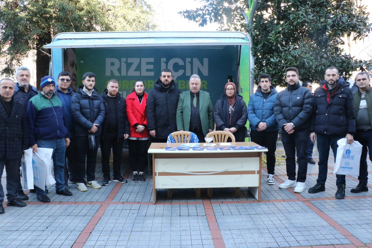 OkanKUK2's tweet photo. Teşkilatımızın her kademesinin birlik ve beraberlik içerisinde olduğu,yoğunve emek dolu bir günü daha geride bıraktık
Birliğimiz ve beraberliğimiz her daim devam edecek,her geçen gün yolumuza daha da güçlenerek devam edeceğiz
@muhammedavci53 
@YilmazKATMER 
@bburakak 
@Onuurkzmz https://t.co/Kb401ZeOJ3