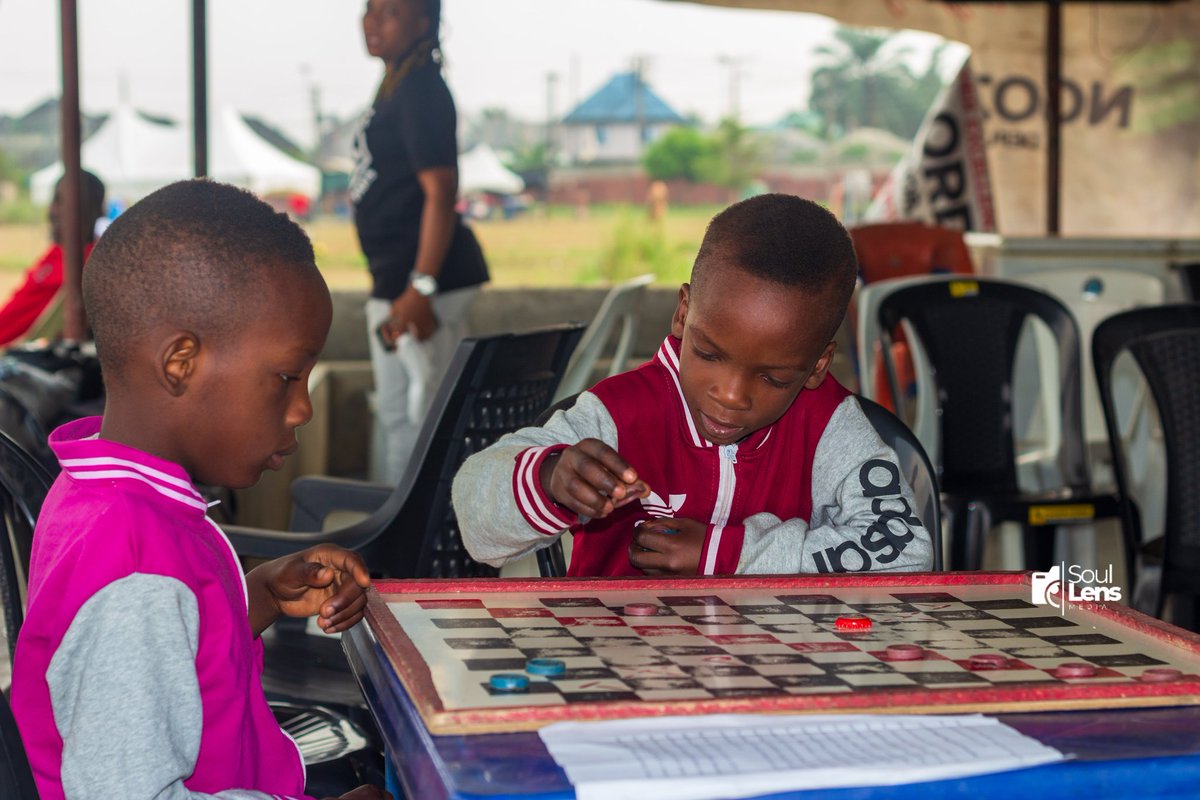 SoulLensMedia's tweet photo. It is the seriousness 😂

We had fun shooting Stalla Maris class of 92 as they had some sporting activities today 😀 

They came along with their children 🤩

SoulLens Media have you covered on all your outdoor events 😉 

📞 0813 283 3633 https://t.co/QUkcV89rBl