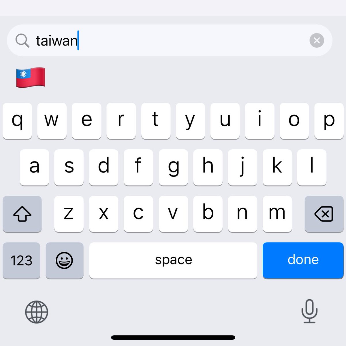 Finally replaced my China iPhone and got the Taiwanese flag emoji back 🥹