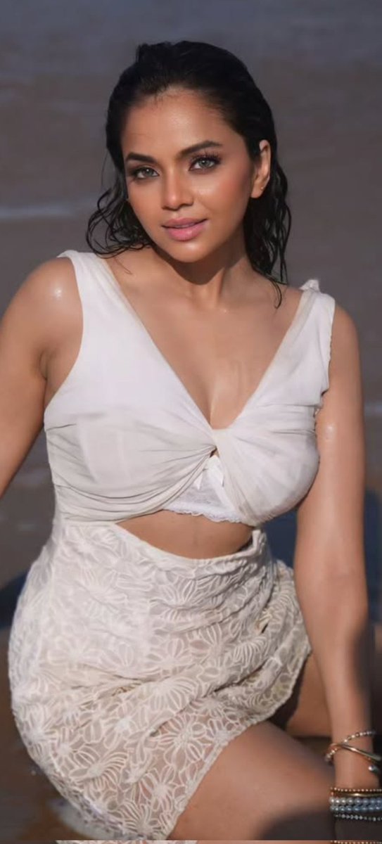 вєαυту qυєєηѕ н∂ ™ tweet media