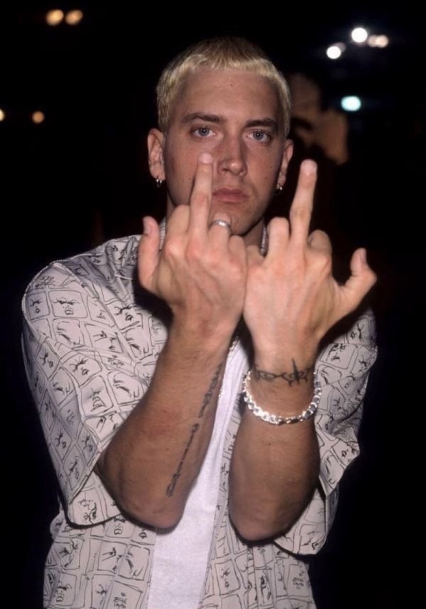 PopCulture2000s's tweet photo. eminem https://t.co/o3Fn7DlqBB