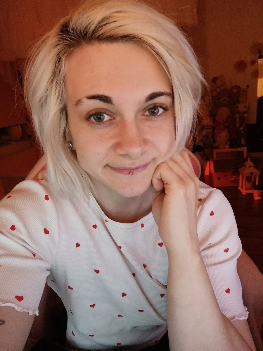 AkikoYuOfficial's tweet image. Mausiger Stream auf Twitch, YouTube und kick 🐭

#maus #saturdays #heartstopper #family