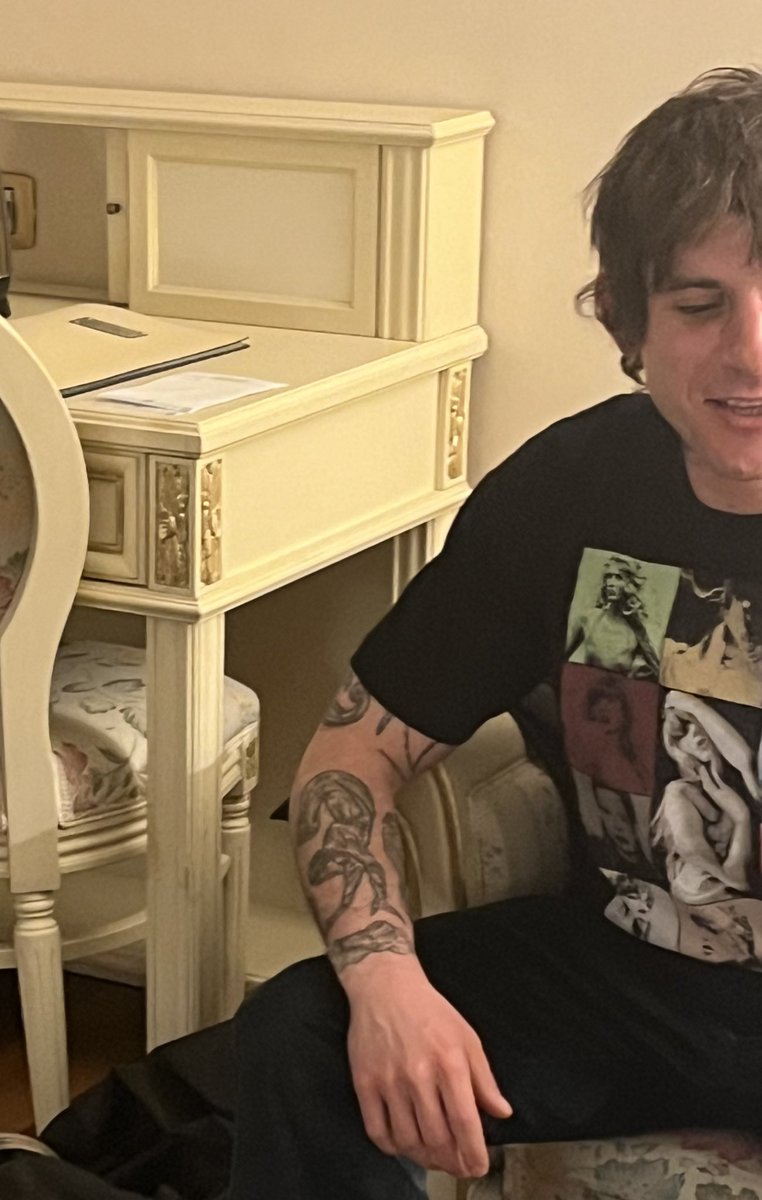 mirko ti voglio bene spacca tutto stasera <a href="/rkomi_mirko/">Mirko</a>