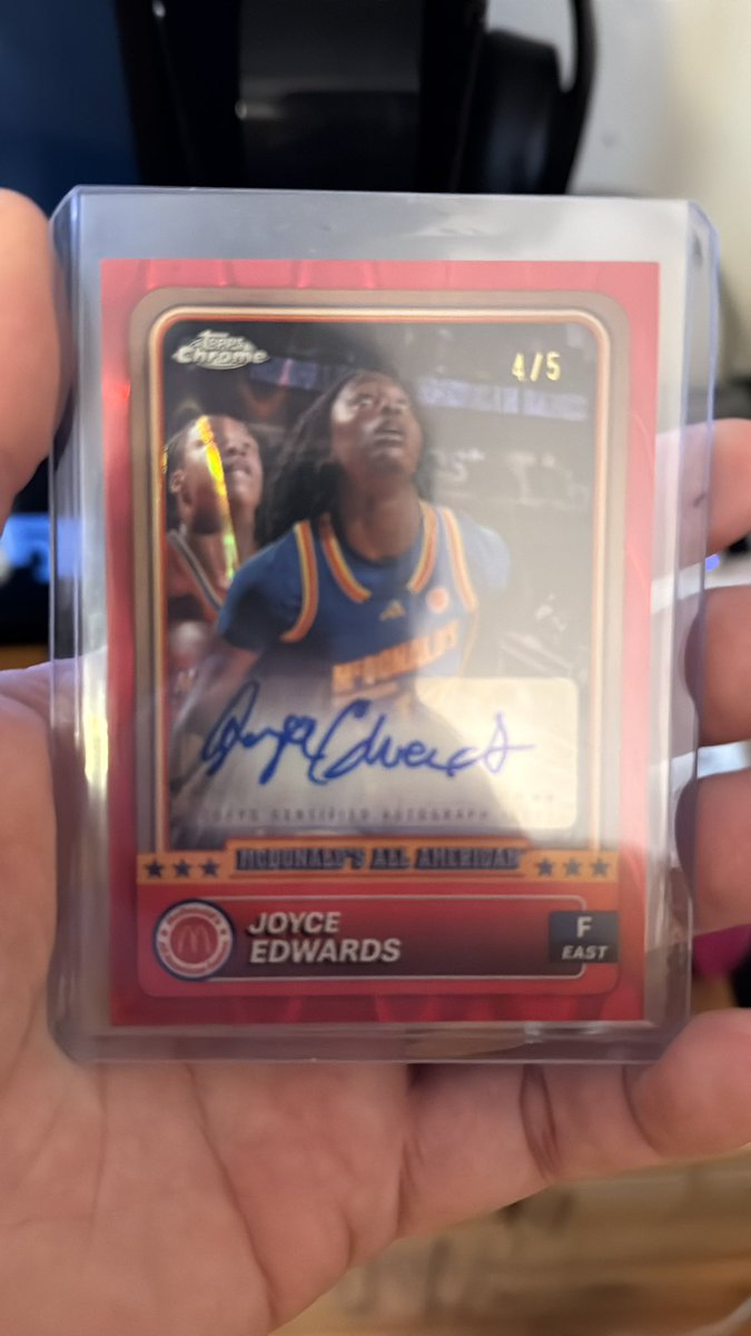mammothtradeco's tweet photo. 🦣🚨 Mammoth Alert 🦣 🚨 2024 Topps Chrome McDonald’s All American #JoyceEdwards Auto #’d 4/5!! @Topps #McDonalds #TBBCrew #TheHobby #TheHobbyFamily https://t.co/Le96tgu5Sl