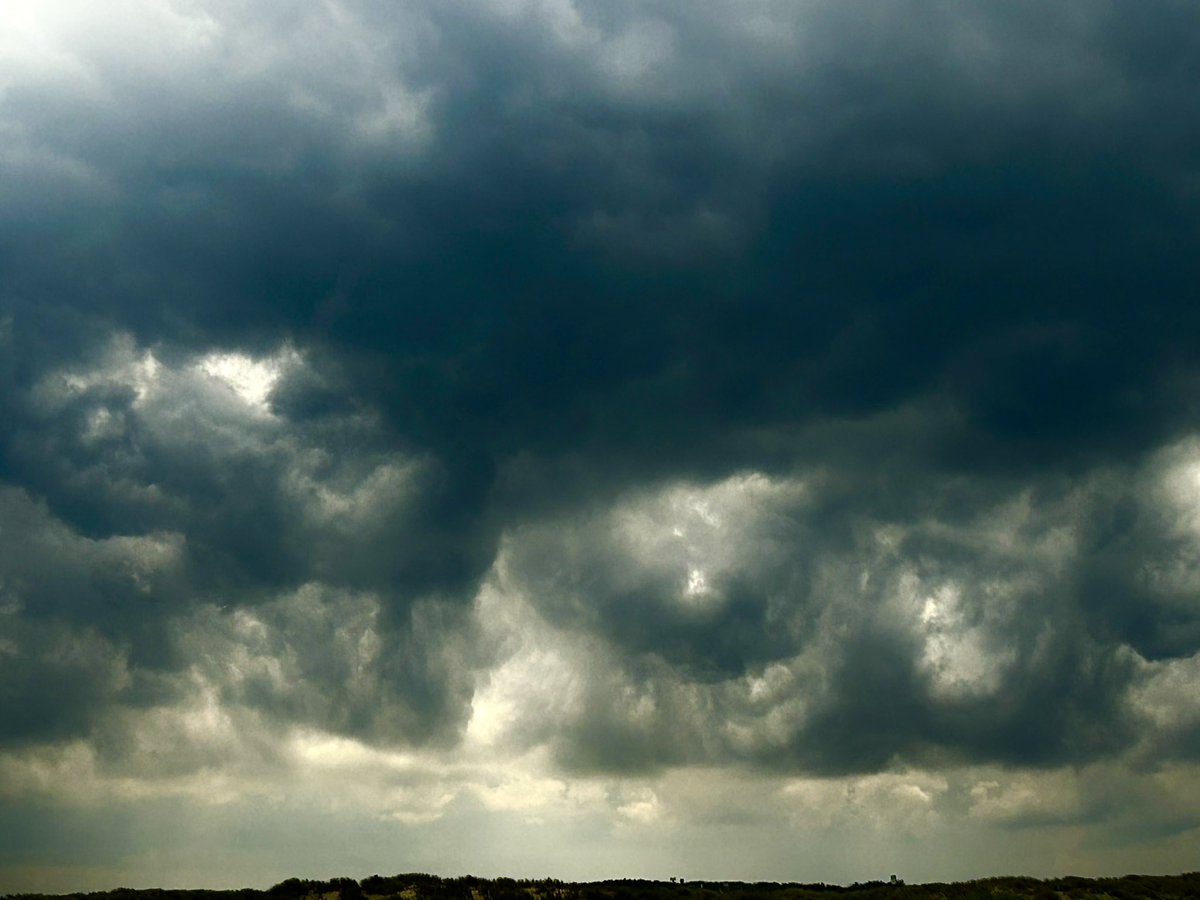 ..but Jesus asked him, “Judas, are you betraying the Son of Man with a kiss?”

Luke 22:48

#WalkwithGod #JesusChrist #TrueChristMercy #FaithInGod #Prayer #Christianity #Hope #Love #betrayal #JudasKiss #EuropeUnited 

youtu.be/IX1zicNRLmY?si…