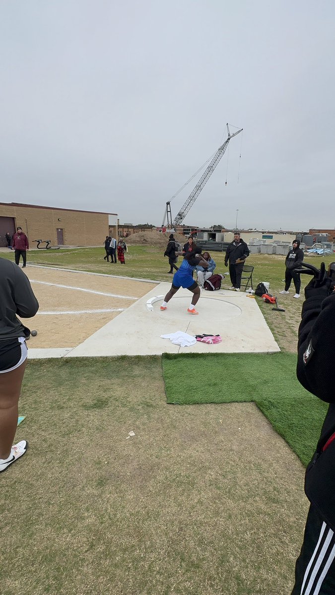 brentcates20's tweet image. 2nd track meet in the books! Weather wasn’t the best but proud of how kids competed. Shout out to KJ placing 1st in long jump with 21’6”
Been a long time since Aldine has gone back to back meets with 1st place finishers. Porsche last meet/KJ this meet!
#AldineBlueBloods!!