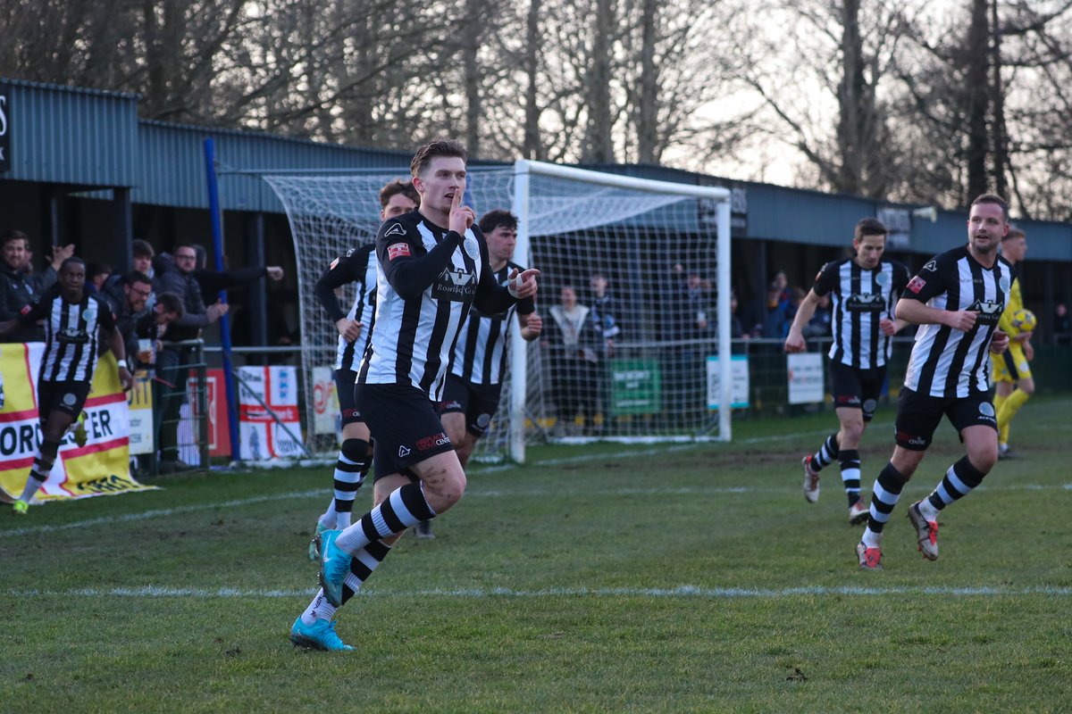 𝐓𝐡𝐢𝐬 𝐭𝐞𝐚𝐦 🖤

17 league games unbeaten 🔥

#WeAreDorch ⚫️⚪️
