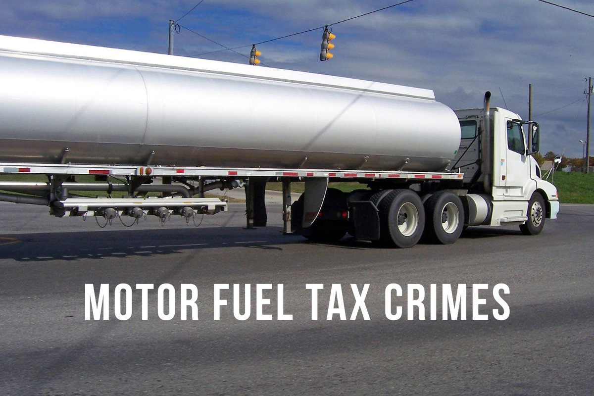 CapetilloLaw's tweet photo. Transporting fuel in Texas without proper documentation or license in Texas is a crime with stiff penalties. Ensure you comply to avoid legal issues. Need help? Call our Sugar Land, Texas defense attorney at 346-249-5544 or visit https://t.co/mwJrcHt78I 
#SugarLandTX #Texas https://t.co/k2aMjdXwbf