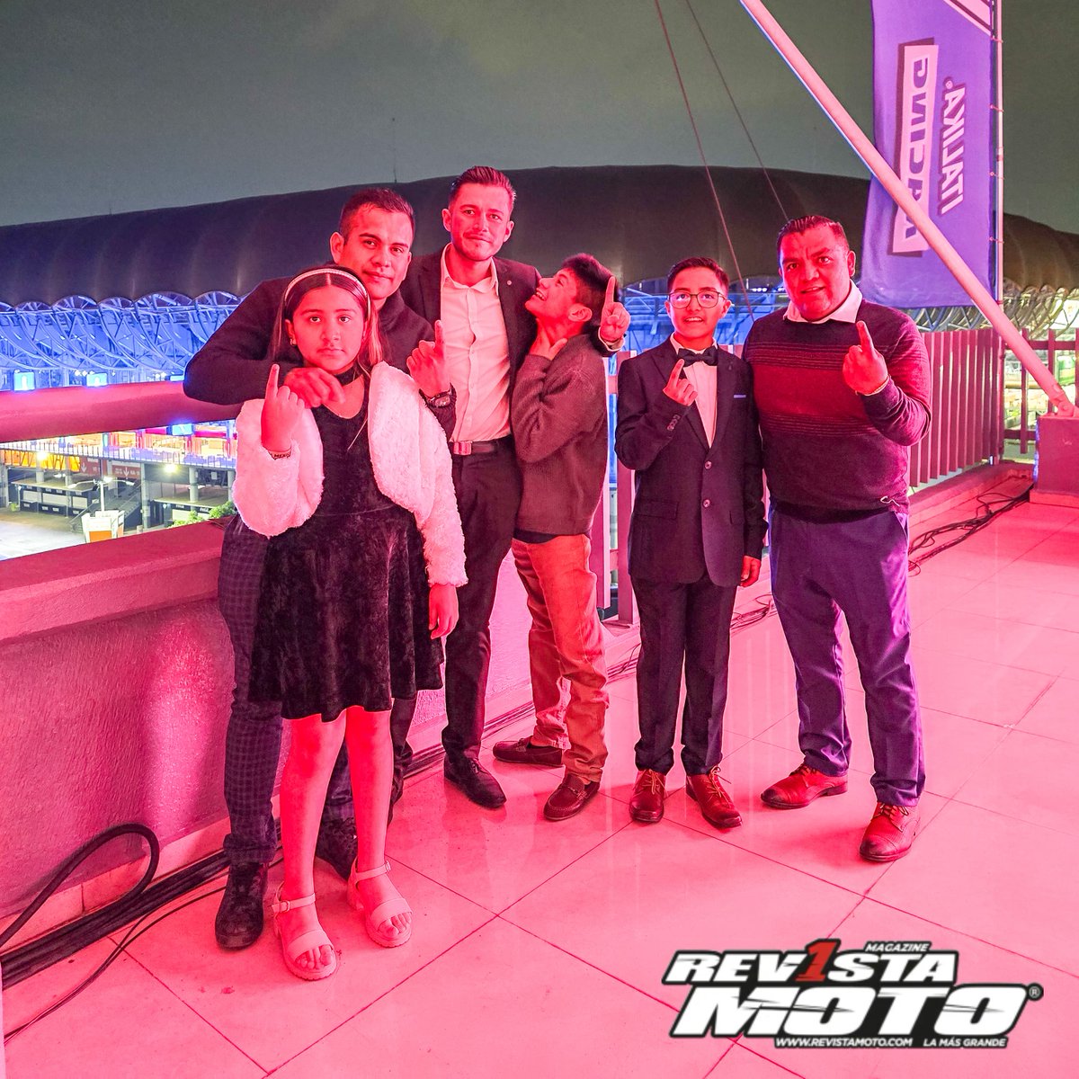 Revista_Moto's tweet image. La #FMM realizó la Gala del Motociclismo Nacional 2024, en las instalaciones de la #CODEME para premiar a lo mejor del año en las disciplinas deportivas de #enduro, #motocross, #supermoto y #velocidad
#RevistaMoto