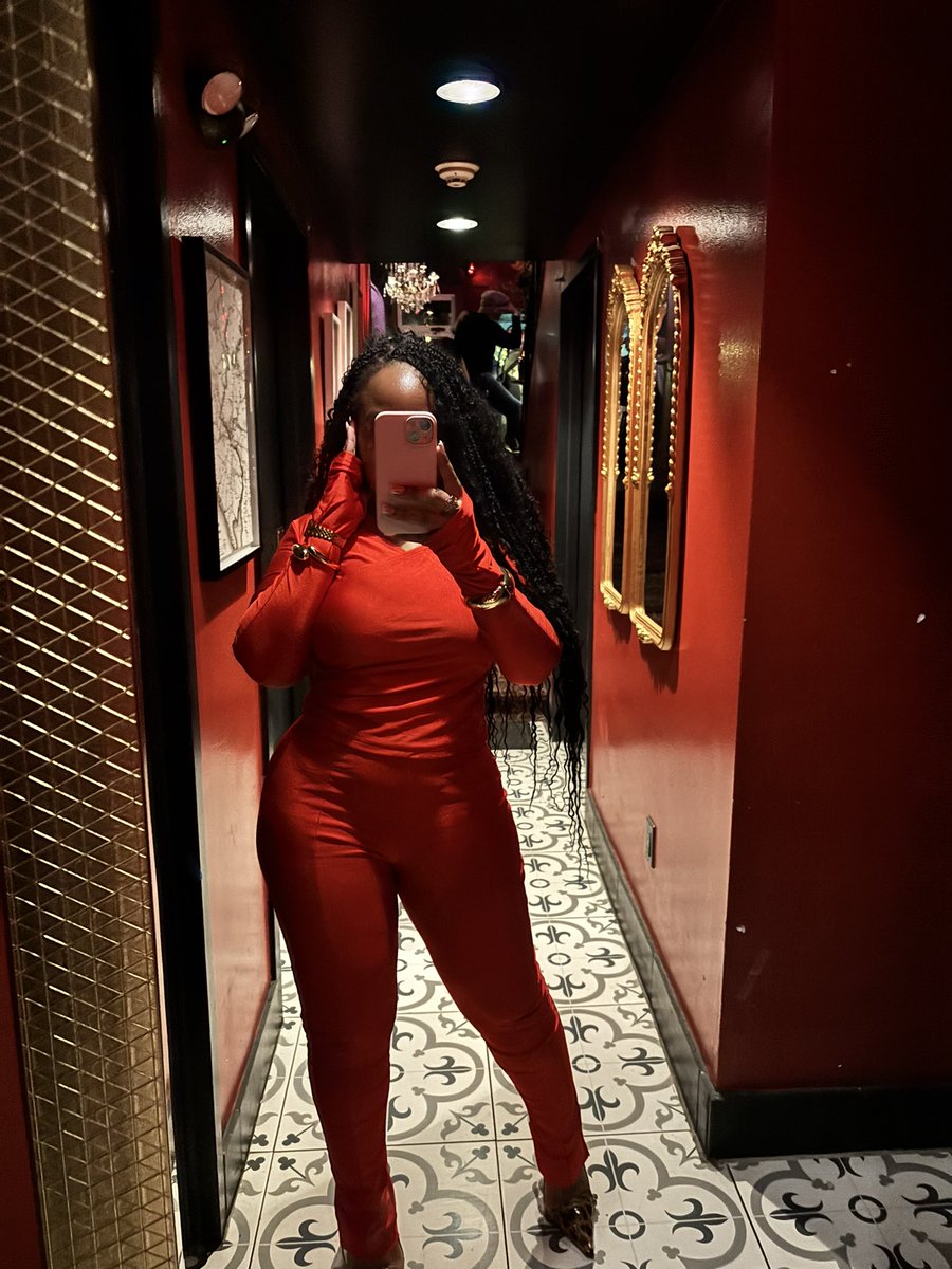 endless_vibe's tweet photo. Outfit: Endless Vibe Fashion
https://t.co/leZXyo8WQG https://t.co/z4Uh1bX5aW