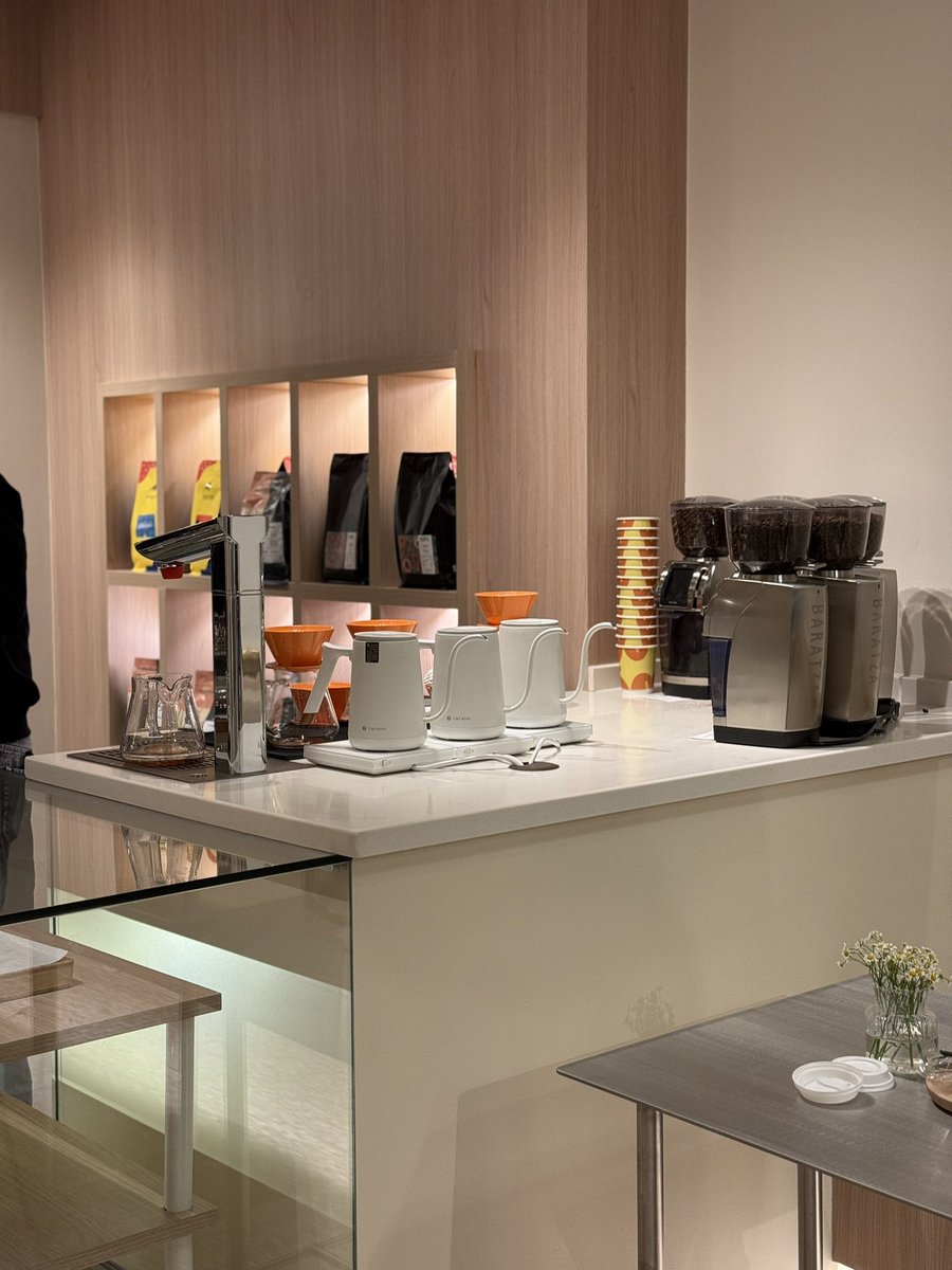 عزيّزي الإنسان :
- لا تكون بمكان قليل الوضوح -