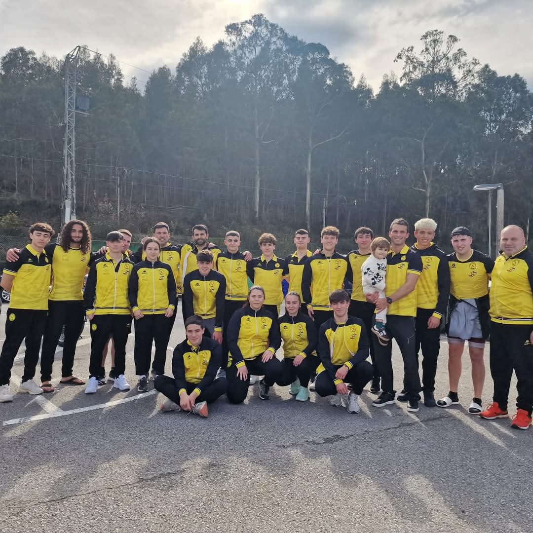 CuervosPravia's tweet photo. 💥CAMPEONES DE ASTURIAS DE INVIERNO❄️ 

Dos oros, dos bronces y un total de 1502 puntos nos aúpan al primer cajón del podium del Memorial “Pepe Montes”, CAMPEONATO DE ASTURIAS DE INVIERNO.

Grandes tod@s! Grande Cuervos! 
#DaleCuervos
#PaladaPalada https://t.co/aSFL9Szl8n