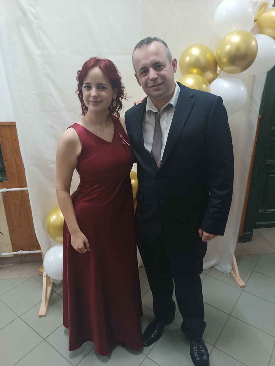 maczoli78's tweet photo. #mydaughter https://t.co/ysOsj0IbWd