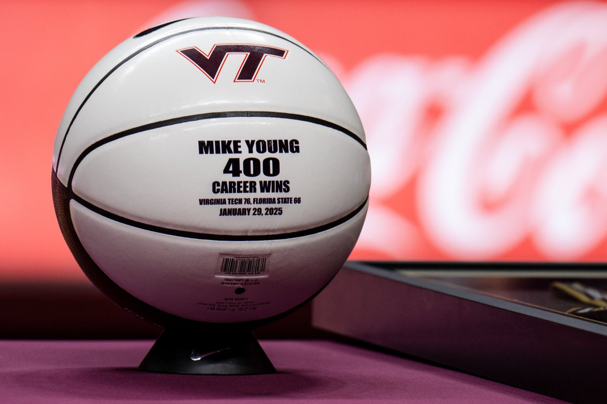 HokiesMBB's tweet photo. Love you @CoachMKYoung 🦃🧡

Congrats on your 400+ career wins and your Wofford Athletics HOF induction 🙏 https://t.co/xH51uKvqMZ