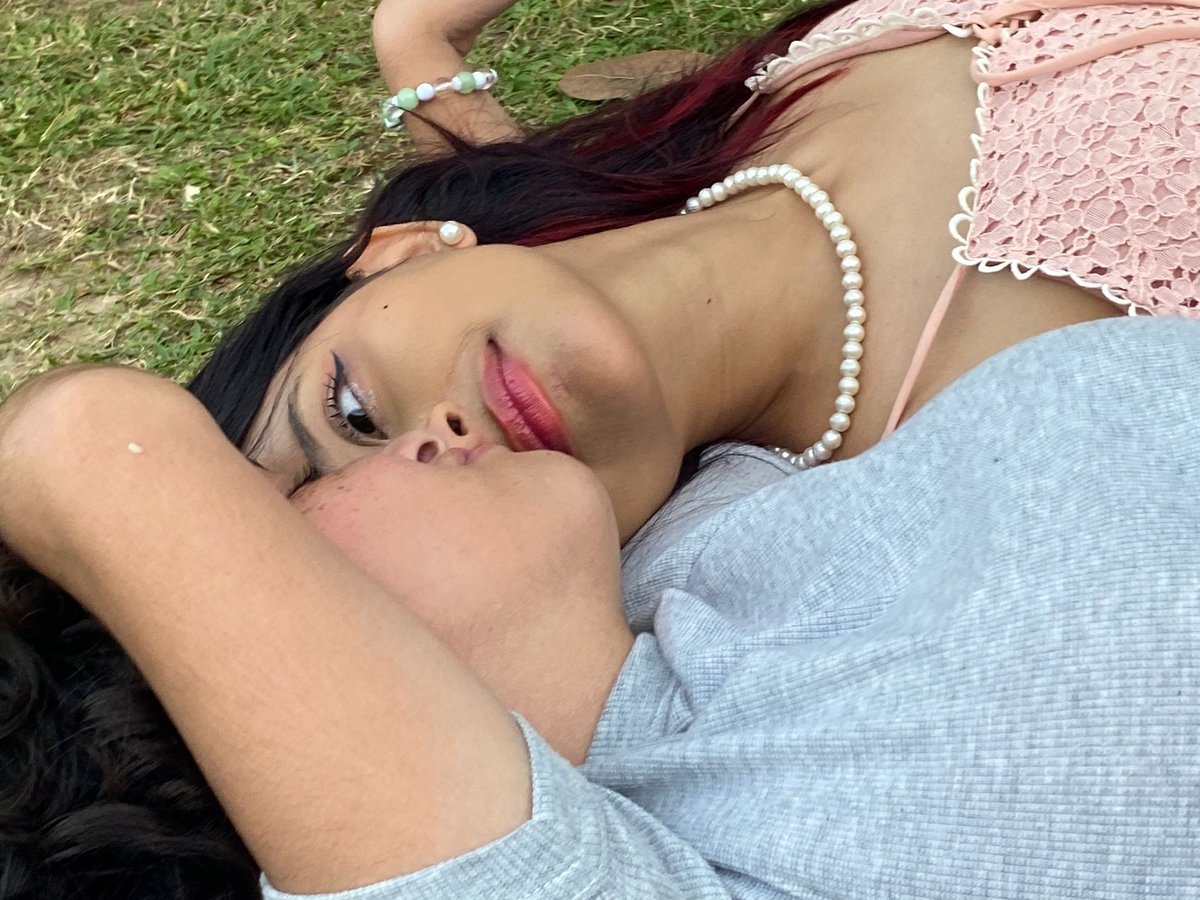 jmi9ly's tweet photo. 🍃𝑬𝒖 𝒔𝒐 𝒆𝒔𝒑𝒆𝒓𝒐 𝒒𝒖𝒆 𝒏𝒂𝒐 𝒗𝒆𝒏𝒉𝒂 𝒎𝒂𝒊𝒔 𝒏𝒊𝒏𝒈𝒖𝒆𝒎 𝑨𝒊 𝒆𝒖 𝒕𝒆𝒏𝒉𝒐 𝒗𝒐𝒄𝒆 𝒔𝒐 𝒑𝒓𝒂 𝒎𝒊𝒎 𝑹𝒐𝒖𝒃𝒐 𝒕𝒆𝒖 𝒔𝒐𝒏𝒐, 𝒒𝒖𝒆𝒓𝒐 𝒕𝒆𝒖 𝒕𝒖𝒅𝒐 𝑺𝒆 𝒎𝒂𝒊𝒔 𝒂𝒍𝒈𝒖𝒆𝒎 𝒗𝒊𝒆𝒓 𝒏a𝒐 𝒗𝒐𝒖 𝒏𝒐𝒕𝒂... https://t.co/agkTdo306O