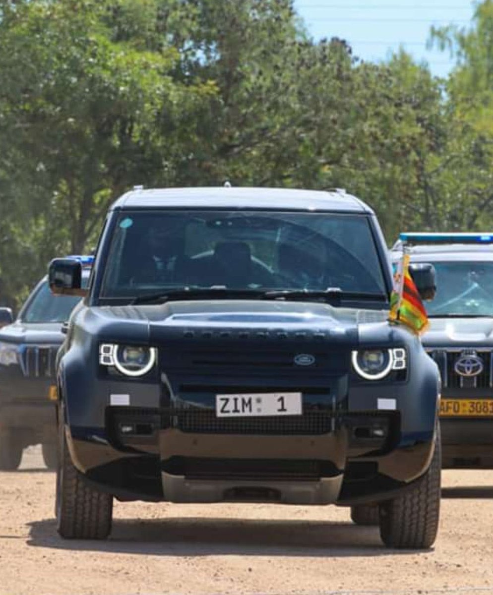 🙆‍♂️<a href="/edmnangagwa/">President of Zimbabwe</a> &amp; his family are living flamboyant lives &amp; yet we have survivors of the Beitbridge bus disaster with broken bones being plastered with cardboard boxes &amp; Sellotape. Then you hear other people saying havamubvise. Removing ED has become a priority &amp; it is imminent.