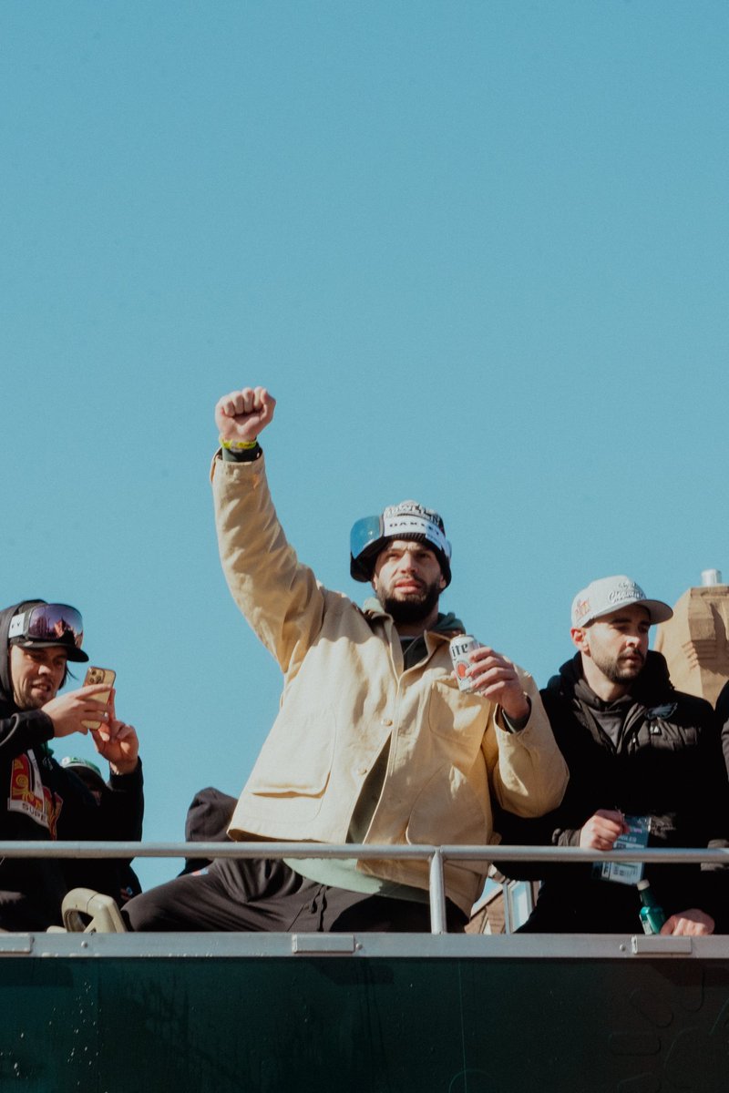 Alcides🦅 tweet media