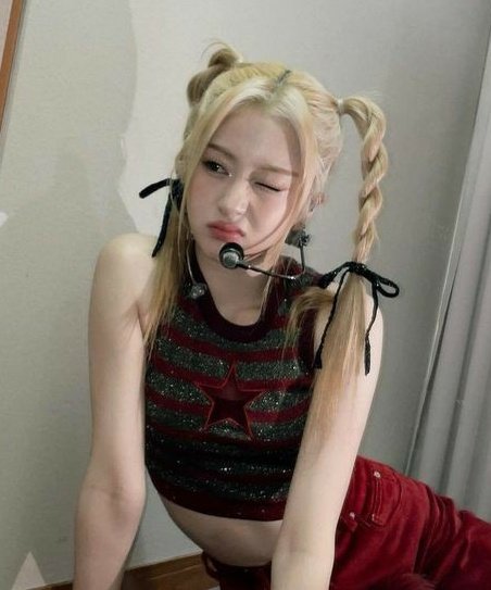 yunjin tweet media
