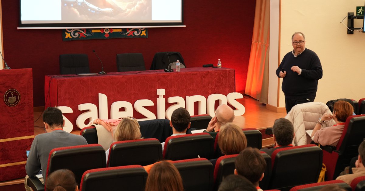 SalesianosCT's tweet photo. ⭕ CASA SALESIANA | María Villa y José Ros, miembros del equipo de comunicación de nuestro Colegio Salesianos de Cartagena participaron en la 11 jornada de comunicación "Comunicar hoy mirando al mañana", organizada por @SalesianosEs 
#SomosFuturo
#Comunicacion https://t.co/x4oJUHfP2w