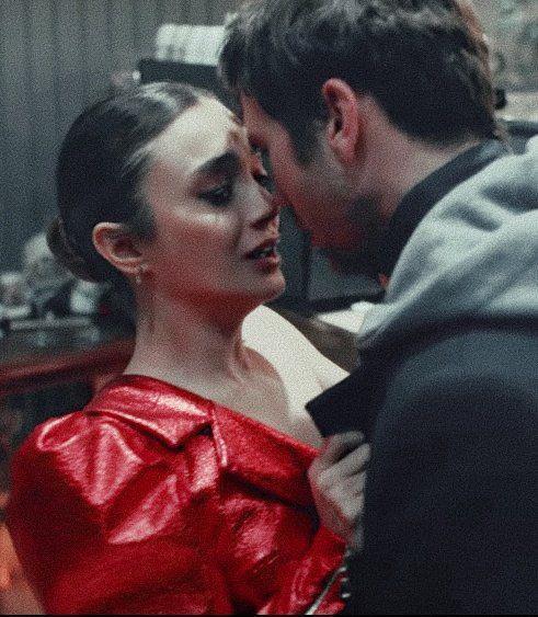 4winterhere's tweet image. 