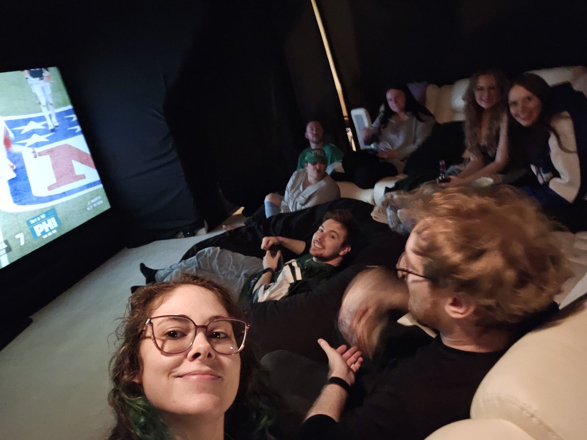 been busy with life lately and realized i havent posted in a while but all is well! spending my time with work, volunteering at a local cat sanctuary, hanging with friends more, and being kinder to myself this year💙 (squint is not our kitty but was one at the rescue!)