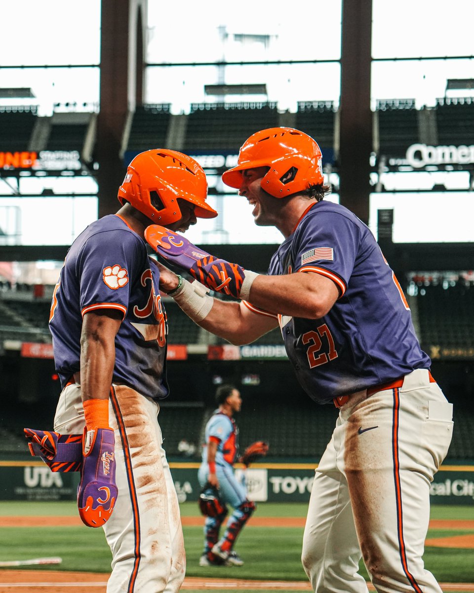 Last time Clemson switched up batting helmets, they got smoked by Wake Forest and the new look was immediately shelved.

Have a feeling that won't be the case with these after a 16-run effort and a big win over a #12 Arizona squad.