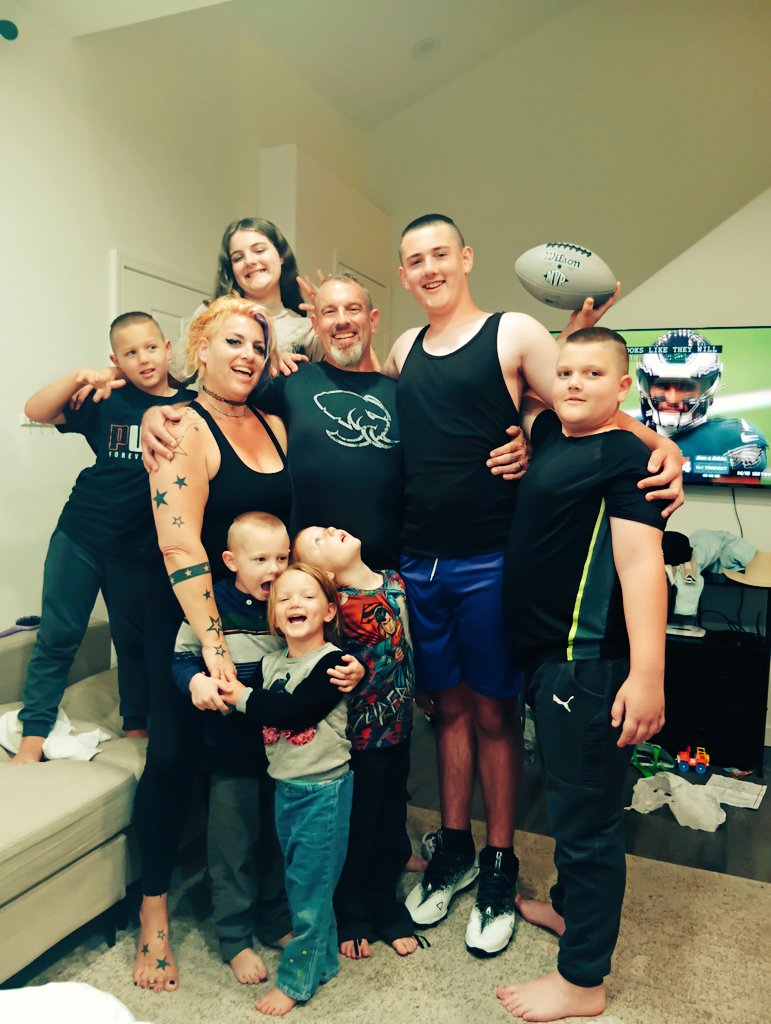 RaisingBane's tweet image. The Schneiders 💗