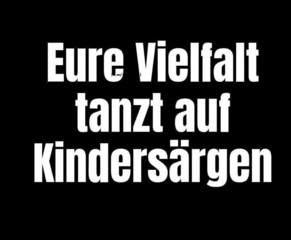 TomoAndic's tweet image. Deutschland ist dank ihnen, zu einem Schlachthaus geworden.
#Reimigration 
#Cuxhaven 
#München