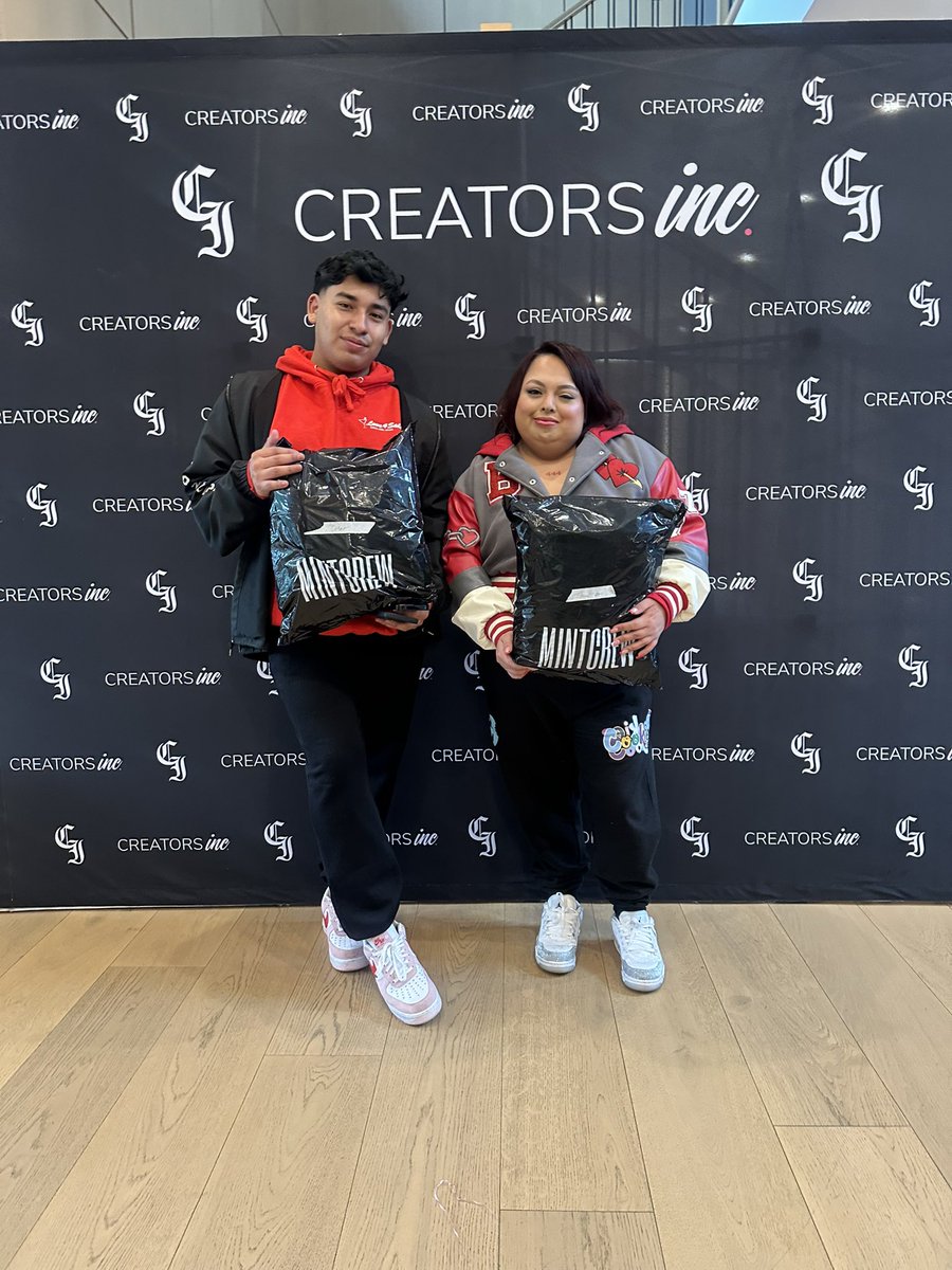 RARE_BOWSER's tweet image. Hottest Graphic Designer from Pico Rivera
Make something happen for the culture not your ego 😮‍💨🔥‼️ #picorivera #creatorsinc #babyalien #willito #shawtybae #damien