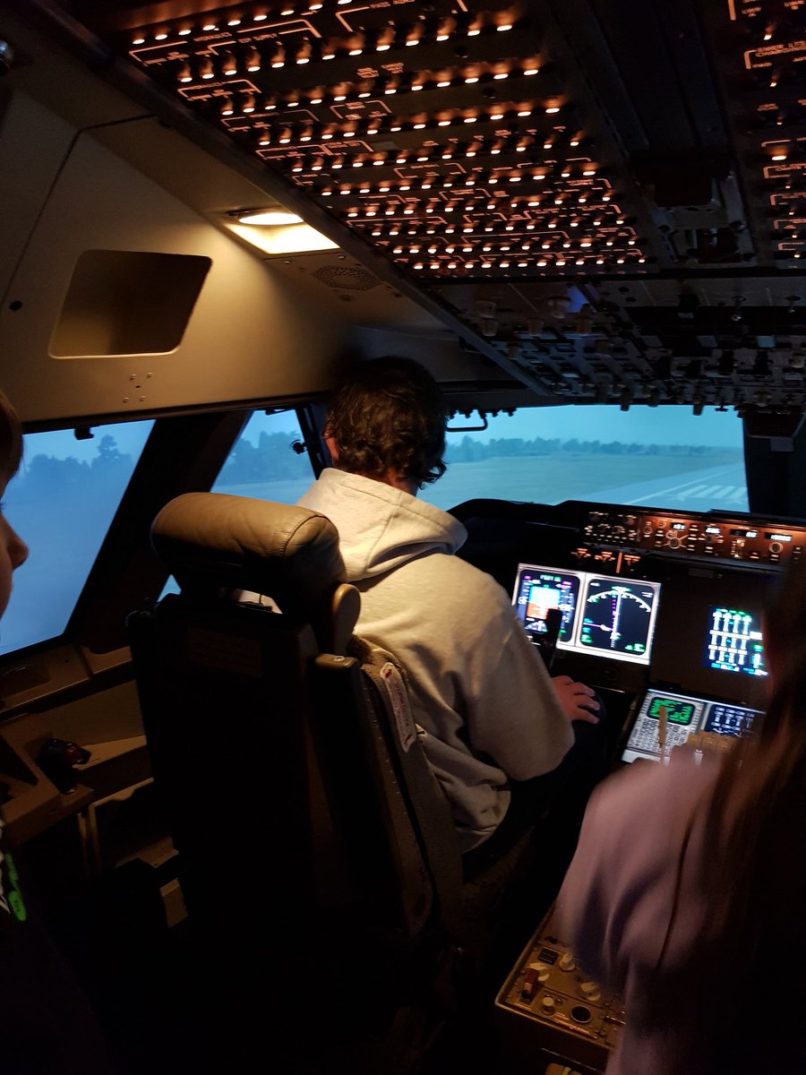 Incredible experience today at the 747 Flight simulator at Barton aerodrome in Manchester <a href="/thedeck747/">Thedeck747</a> #flightsimulator #flying #Pilot