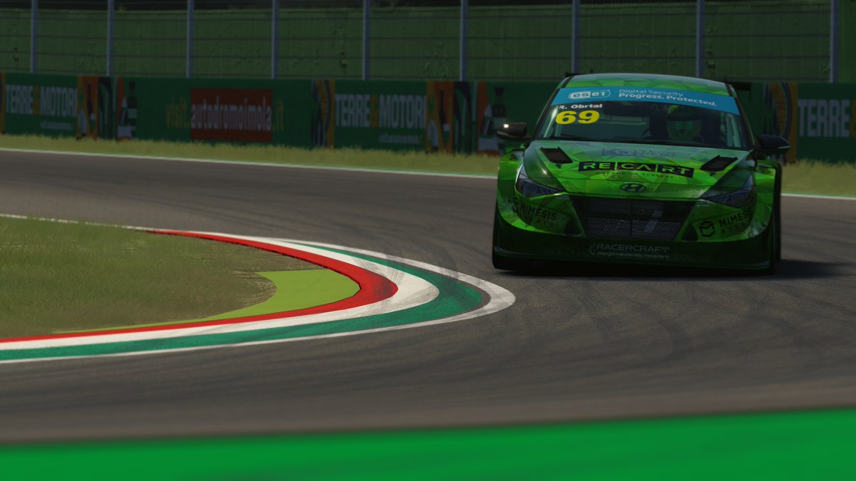 Volvemos¡¡¡ practicando un poquito con este #TCR para un evento gratuito de <a href="/Assetto_es/">Assetto.es</a> este domingo 16 de febrero de 2025 en el circuito de #Imola.Nos vemos a las 21:00.... yo con mi equipo <a href="/TpaTeam/">TPA Team Simracing</a> .
