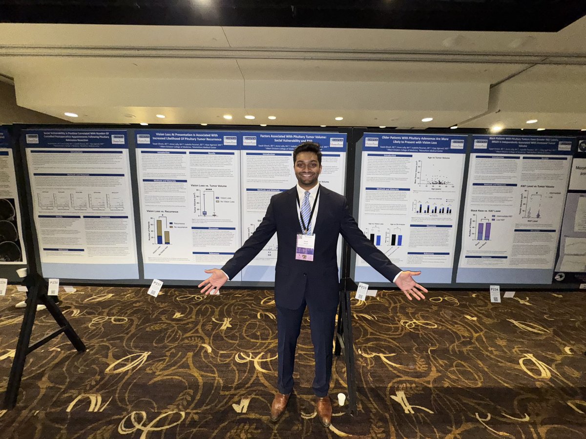 drvijay_agarwal's tweet photo. Team Agarwal crushing it at the best meeting #NASBS2025. Congrats to @skullbasedoc for an unbelievable year. https://t.co/fb7uq1Zohx