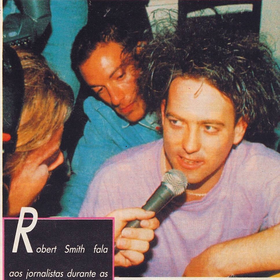TheCureForever_'s tweet photo. Bizz (Feb 1991): Robert Smith opens up about Mixed Up, remixes of classics like Caterpillar and In Between Days, and the freedom of reimagining The Cureโs music. Whatโs your favorite remix from this era? ๐ถ
#TheCure #MixedUp #RobertSmith #BizzMagazine #1990sMusic #AltRock https://t.co/eIqAANxxg7