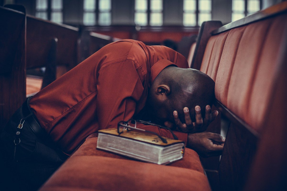 BannedBooks1517's tweet photo. Who Made Who? Dr. Kleinig explains how the master of theology, the Holy Spirit, makes one a theologian through contemplative prayer, meditating on Scripture within the communion of saints, and being translated into the kingdom by God’s Word.

@1517 https://t.co/8EWX7GQLJy https://t.co/fPNARvyhLl