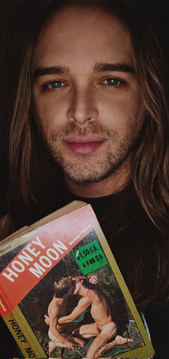 lagerbush's tweet photo. NEW promo pic for my newest book #HoneyMoon only on Facebook and YouTube!
#vintagesmut #drunkreading #livebookreading
https://t.co/zeR7PWu4vl https://t.co/PucrdIIB1H
