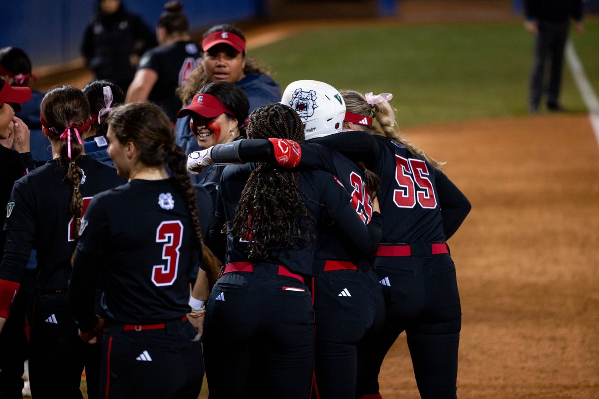FresnoStateSB's tweet photo. that “first home run” celly 🥹

@maddierey25 https://t.co/D6mvpsold6