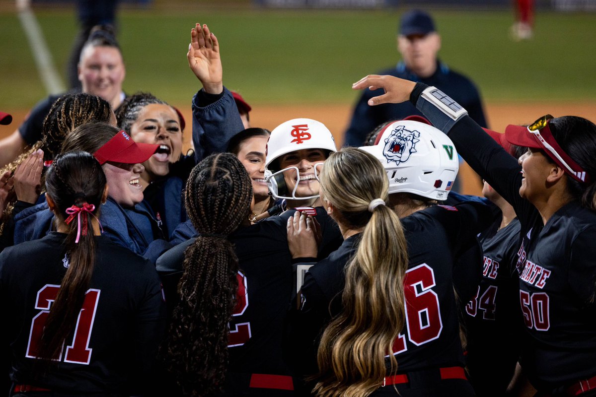 FresnoStateSB's tweet photo. that “first home run” celly 🥹

@maddierey25 https://t.co/D6mvpsold6