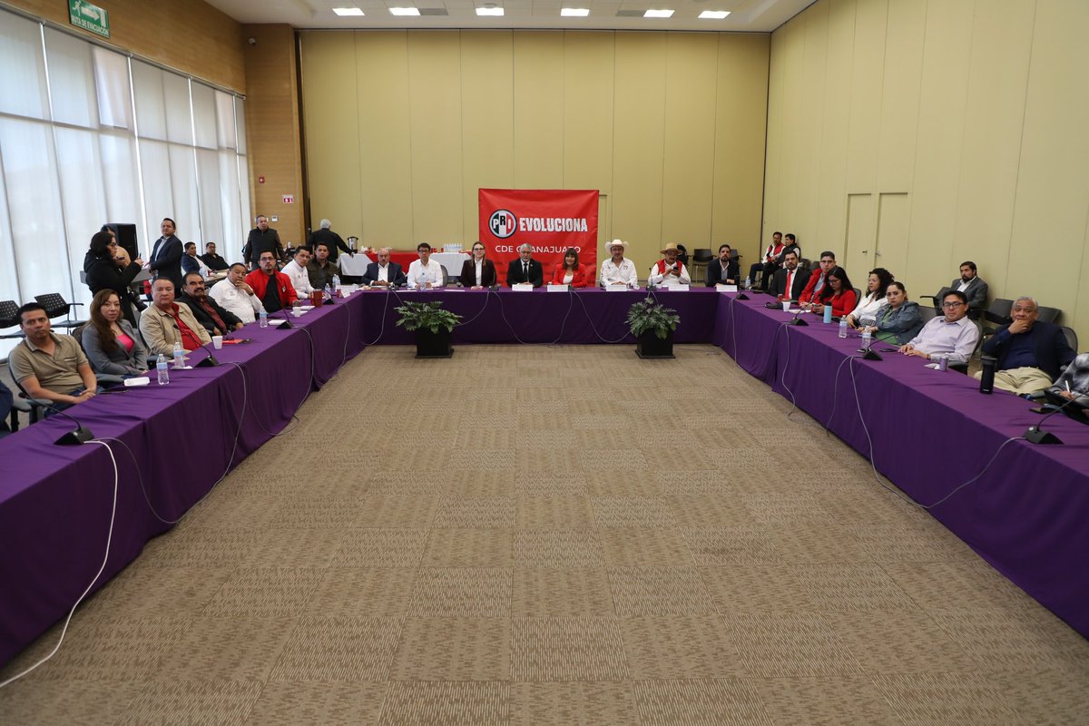 CDE PRI Guanajuato (@prigto) on Twitter photo Quienes integran el <a href="/PRIGTO/">CDE PRI Guanajuato</a> liderados por la pdta <a href="/RuthTiscareno/">Ruth Tiscareño</a> y la cartera completa, diputados locales y líderes de Sectores y Organizaciones presentes en la reunión nacional del <a href="/PRI_Nacional/">PRI</a> con el pdte <a href="/alitomorenoc/">Alejandro Moreno</a>
Preparados y cumpliendo objetivos marcados. Quienes integran el <a href="/PRIGTO/">CDE PRI Guanajuato</a> liderados por la pdta <a href="/RuthTiscareno/">Ruth Tiscareño</a> y la cartera completa, diputados locales y líderes de Sectores y Organizaciones presentes en la reunión nacional del <a href="/PRI_Nacional/">PRI</a> con el pdte <a href="/alitomorenoc/">Alejandro Moreno</a>
Preparados y cumpliendo objetivos marcados.