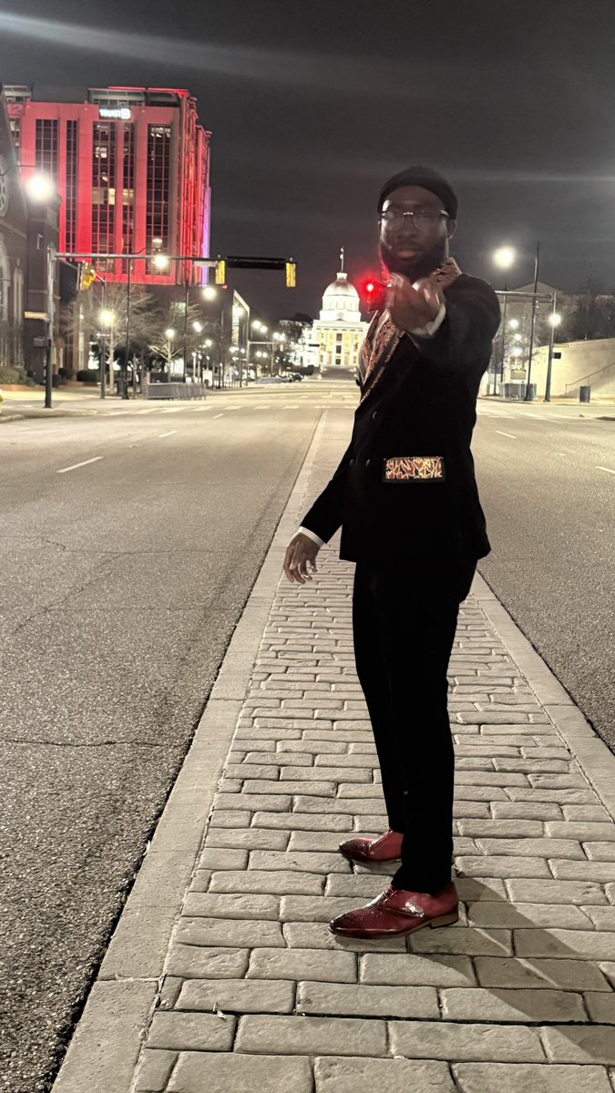 AlontaDevon's tweet image. Breaking NECKS🚨 not HEARTS❤️
#lastnight #ValentinesDay #classicman