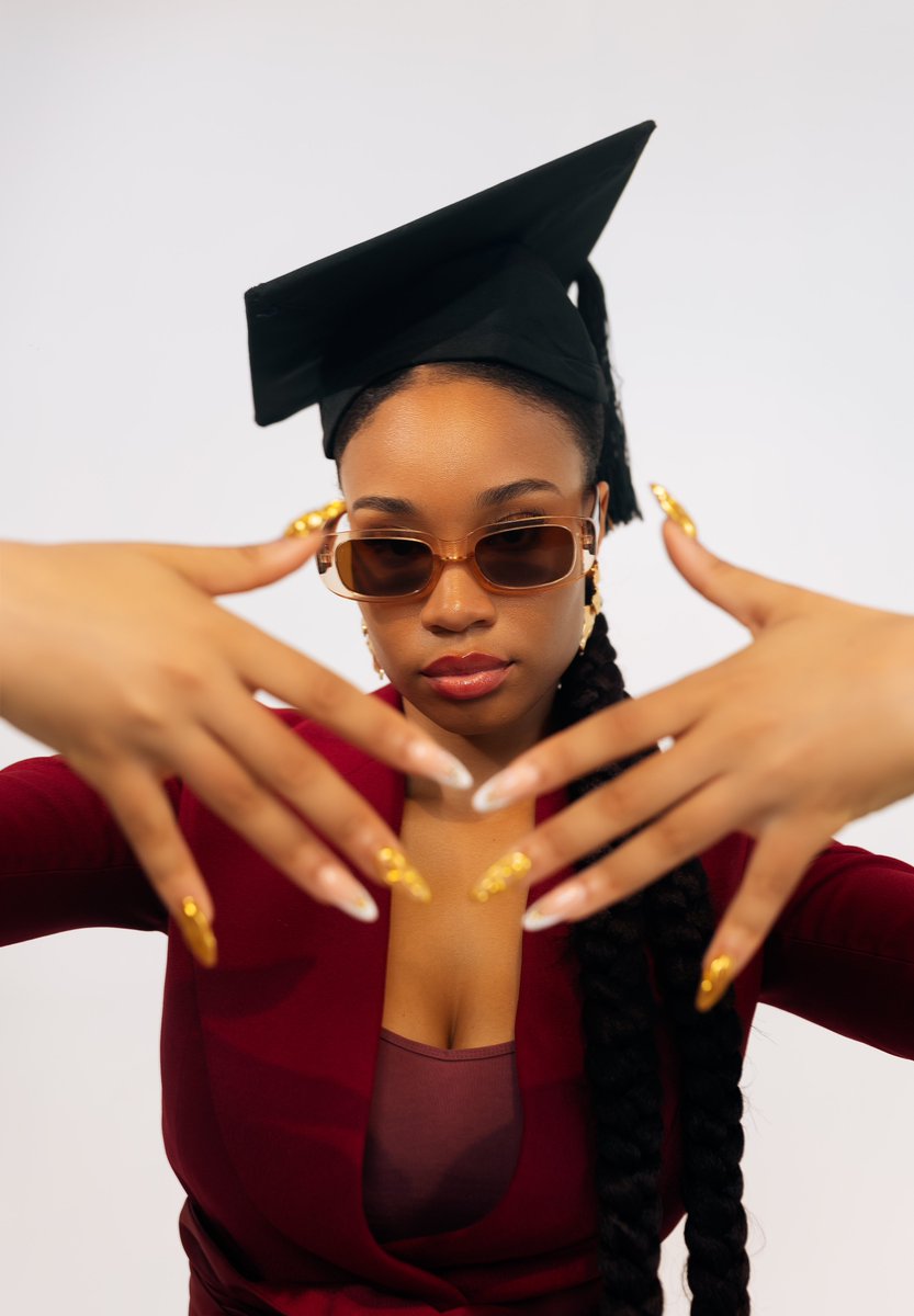 Desire📸 (@desirepedia) on Twitter photo 