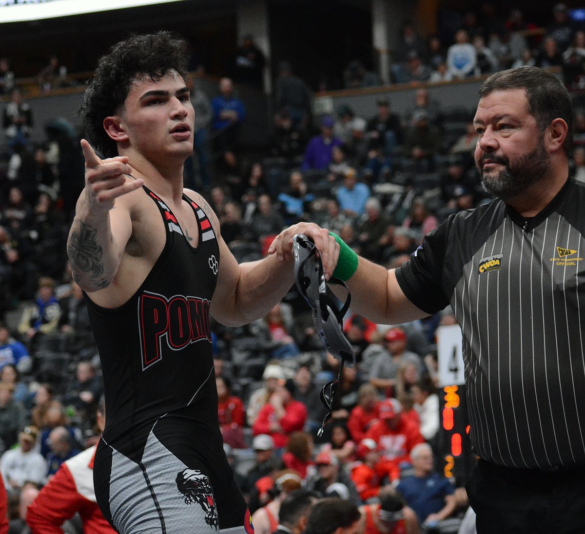 Jeffco Athletics (@jeffcoathletics) on Twitter photo BOYS WRESTLING 5A
Pomona 5 and Ponderosa 6 wrestlers in the title bouts. Things will start back up w/ the Parade of Champions at 4 pm from <a href="/BallArenaDenver/">Ball Arena</a>.
Only head-to-head Panthers vs Mustangs match will be at 144 ... Derek Barrows (Pom) vs Michael Lopez Jr. (Pondo)
#copreps BOYS WRESTLING 5A
Pomona 5 and Ponderosa 6 wrestlers in the title bouts. Things will start back up w/ the Parade of Champions at 4 pm from <a href="/BallArenaDenver/">Ball Arena</a>.
Only head-to-head Panthers vs Mustangs match will be at 144 ... Derek Barrows (Pom) vs Michael Lopez Jr. (Pondo)
#copreps