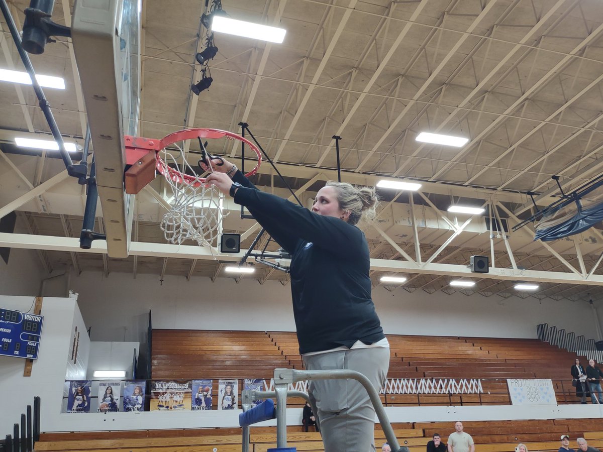 MHS_BLUESTREAKS's tweet image. BIG WIN FOR THE LADY BLUE STREAKS OVER GARFIELD HTS 75-39!!!  WELL DONE LADIES WINNING THE SECTIONAL CHAMPIONSHIP!!