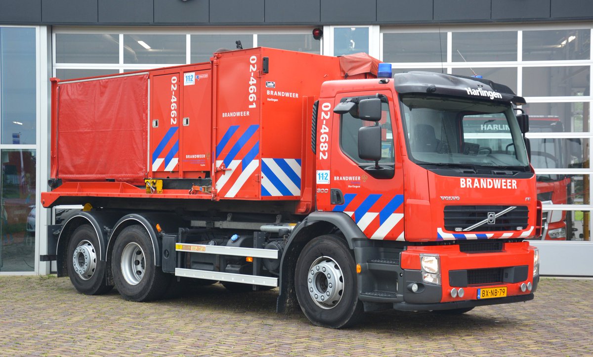 Zeer grote brand bij bijeenkomst in Dokkum