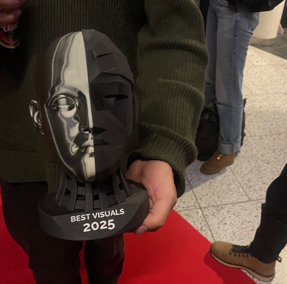 OtherTales's tweet image. Incredibly happy and proud to win best visuals at the Danish game awards yesterday! 🎉🎉🎉

Big congratulations to the talented artist @ronyaib  !!!

Thank you @SpilprisenDK ! 🙏